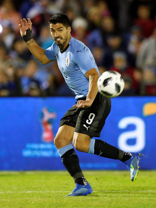 2018-06-08T000415Z_598503779_RC1510691050_RTRMADP_3_SOCCER-WORLDCUP-URY-UZB.JPG