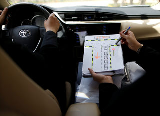 2018-06-18T201637Z_2006264482_RC1F226E7C00_RTRMADP_3_SAUDI-WOMEN-DRIVING-ARAMCO.JPG