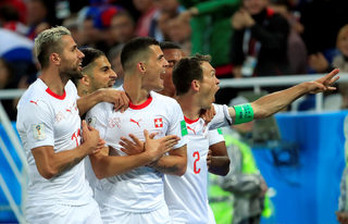 2018-06-22T191317Z_615076544_RC14FCBB8060_RTRMADP_3_SOCCER-WORLDCUP-SRB-SWI.JPG