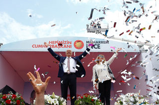 2018-06-23T123141Z_1653697585_RC1E59054EB0_RTRMADP_3_TURKEY-ELECTION.JPG