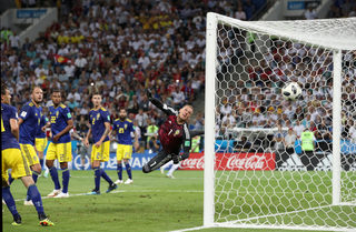 2018-06-23T195622Z_1672507450_RC1E7DA8FF30_RTRMADP_3_SOCCER-WORLDCUP-GER-SWE.JPG