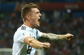 2018-06-23T195800Z_1170771115_RC1DEB0AD800_RTRMADP_3_SOCCER-WORLDCUP-GER-SWE.JPG