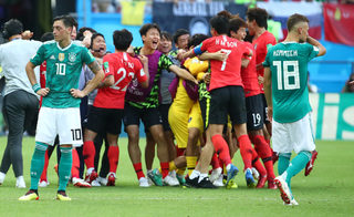 2018-06-27T155928Z_1052367782_RC1218D80390_RTRMADP_3_SOCCER-WORLDCUP-KOR-GER.JPG