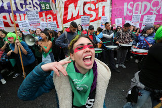 2018-08-08T153737Z_1275217630_RC1CBF256760_RTRMADP_3_ARGENTINA-ABORTION.JPG