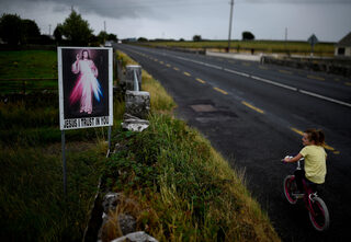 2018-08-22T100306Z_1358038557_RC1242E07760_RTRMADP_3_POPE-IRELAND-PREPARATIONS.JPG