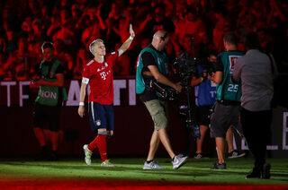 2018-08-28T203925Z_463766370_RC1E4D937310_RTRMADP_3_SOCCER-GERMANY.JPG