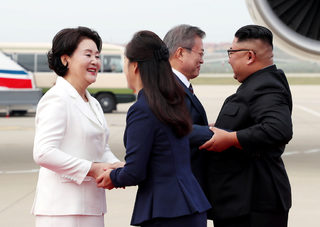 2018-09-18T042650Z_1715574123_RC1E9FE24320_RTRMADP_3_NORTHKOREA-SOUTHKOREA-SUMMIT.JPG
