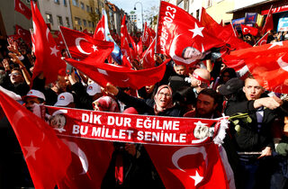 2018-09-29T121138Z_2041725866_RC1BF24FD740_RTRMADP_3_GERMANY-TURKEY-ERDOGAN-PROTEST.JPG