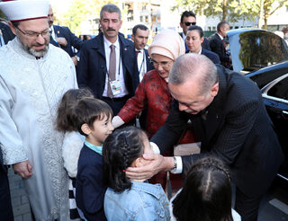2018-09-29T151648Z_55912351_RC19B42D7610_RTRMADP_3_GERMANY-TURKEY-ERDOGAN-COLOGNE.JPG