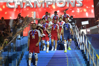 WorldchampionsPolandwalkdownthestairs.jpg