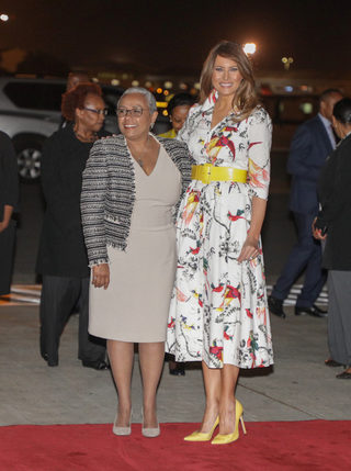 2018-10-05T050837Z_598967679_RC1B488EEA60_RTRMADP_3_USA-TRUMP-MELANIA-KENYA.JPG