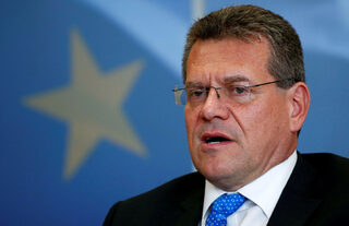 2018-11-05T163251Z_867229428_RC1C8BB318E0_RTRMADP_3_EU-COMMISSION-SEFCOVIC.JPG