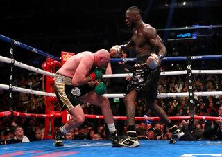 2018-12-02T053655Z_793661463_RC14FE2951B0_RTRMADP_3_BOXING-HEAVYWEIGHT-WILDER-FURY.JPG