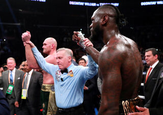 2018-12-02T061627Z_1383045475_RC1F2391A9F0_RTRMADP_3_BOXING-HEAVYWEIGHT-WILDER-FURY.JPG