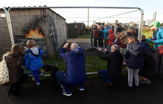 2018-12-22T135026Z_202877628_RC1C15396090_RTRMADP_3_BRITAIN-BANSKY.JPG