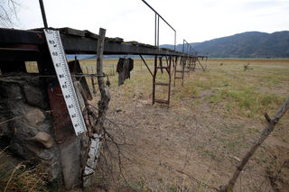 2019-01-11T191226Z_1735782828_RC19BDAD2300_RTRMADP_3_CHILE-DROUGHT-LAGOON.JPG