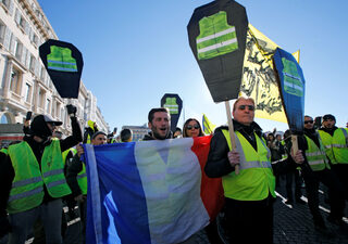 2019-01-12T154029Z_1708333928_RC1E964EBAB0_RTRMADP_3_FRANCE-PROTESTS.JPG