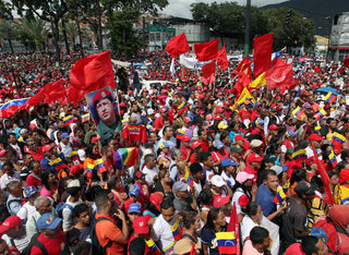 2019-01-23T224904Z_2066837493_RC17524EFA10_RTRMADP_3_VENEZUELA-POLITICS.JPG