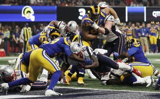 2019-02-04T024713Z_2106409493_UP1EF2407QO11_RTRMADP_3_FOOTBALL-NFL-SUPERBOWL.JPG
