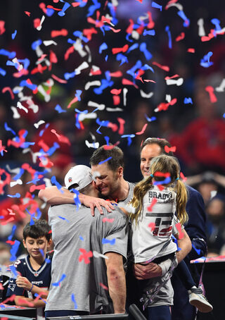 2019-02-04T034048Z_1841021850_NOCID_RTRMADP_3_NFL-SUPER-BOWL-LIII-NEW-ENGLAND-PATRIOTS-VS-LOS-ANGELES-RAMS.JPG