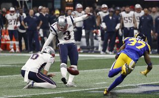 2019-02-04T032441Z_783373632_UP1EF2409H437_RTRMADP_3_FOOTBALL-NFL-SUPERBOWL.JPG