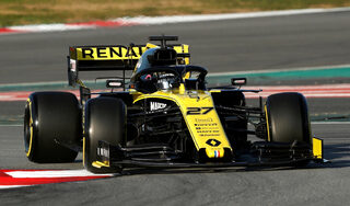 2019-02-18T081122Z_906320885_RC12EE138450_RTRMADP_3_MOTOR-F1-TESTING.JPG