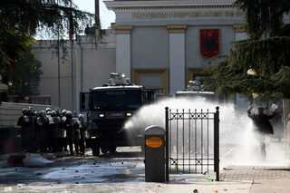 2019-03-16T141247Z_1877554109_RC1436FAEA70_RTRMADP_3_ALBANIA-PROTESTS.JPG