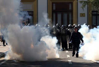 2019-03-16T142441Z_1407592562_RC1466337910_RTRMADP_3_ALBANIA-PROTESTS.JPG