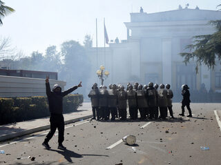 2019-03-16T144519Z_2004814168_RC1324D40020_RTRMADP_3_ALBANIA-PROTESTS.JPG