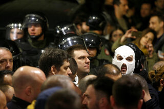 2019-03-16T231958Z_883552503_RC1F879AAB20_RTRMADP_3_SERBIA-PROTESTS.JPG