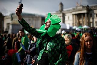 2019-03-17T152921Z_673446571_RC166A8F9B90_RTRMADP_3_STPATRICKS-DAY-BRITAIN.JPG