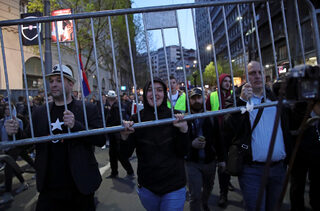 2019-04-06T174330Z_1134589168_RC1C3A213F00_RTRMADP_3_SERBIA-PROTESTS.JPG