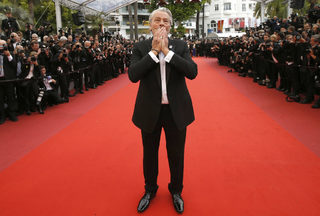 2019-05-19T170310Z_1515341928_UP1EF5J1BDA1K_RTRMADP_3_FILMFESTIVAL-CANNES-DELON.JPG
