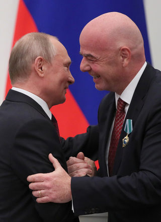 2019-05-23T121924Z_839403174_RC1B76A383E0_RTRMADP_3_RUSSIA-PUTIN-AWARDS.JPG