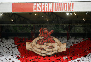 2019-05-27T183946Z_431767323_RC127CB8B0E0_RTRMADP_3_SOCCER-GERMANY-UNB-STU.JPG