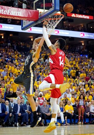 2019-06-14T025754Z_736402459_NOCID_RTRMADP_3_NBA-FINALS-TORONTO-RAPTORS-AT-GOLDEN-STATE-WARRIORS.JPG