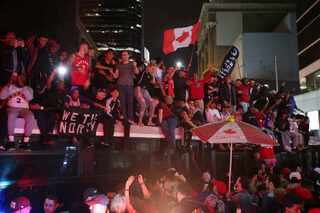 2019-06-14T053704Z_1725831634_RC1B133EC580_RTRMADP_3_BASKETBALL-NBA-TOR-GSW-CANADA.JPG