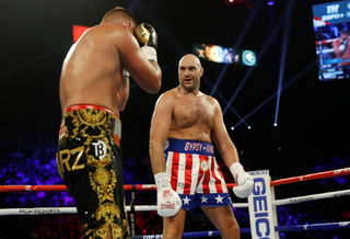2019-06-16T050332Z_1905811507_RC1E456A0C10_RTRMADP_3_BOXING-HEAVYWEIGHT-FURY-SCHWARZ.JPG