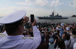 2019-07-28T101003Z_1867558522_RC13B10BB5B0_RTRMADP_3_RUSSIA-NAVY-DAY-PARADE.JPG