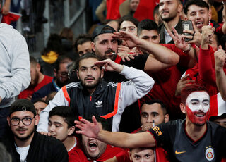 2019-10-14T205418Z_1307322302_RC17FE2A2670_RTRMADP_3_SOCCER-EURO-FRA-TUR-REPORT.JPG