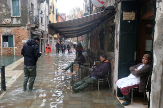 2019-11-12T105805Z_774143919_RC2M9D9PBIKP_RTRMADP_3_ITALY-WEATHER.JPG