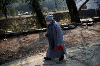 2020-01-30T071253Z_1103367313_RC27QE9ON8WL_RTRMADP_3_CHINA-HEALTH.JPG