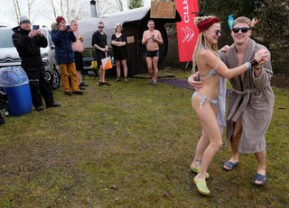 2020-02-15T163837Z_41018698_RC241F9CJBML_RTRMADP_3_ESTONIA-SAUNA-MARATHON.JPG