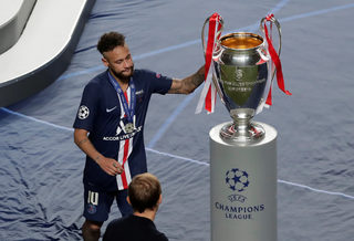 2020-08-23T211040Z_1572141195_RC2XJI9IRQXX_RTRMADP_3_SOCCER-CHAMPIONS-BAY-PSG-REPORT.JPG