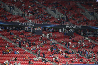 2020-09-24T181236Z_989464736_UP1EG9O1EKZJX_RTRMADP_3_SOCCER-SUPER-BAY-SEV-REPORT.JPG
