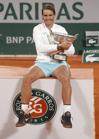 2020-10-11T164325Z_422249209_UP1EGAB1AGDB0_RTRMADP_3_TENNIS-FRENCHOPEN.JPG
