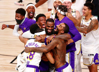 2020-10-12T083130Z_430793849_RC2WGJ9K4ZM7_RTRMADP_3_BASKETBALL-NBA-MIA-LAL.JPG