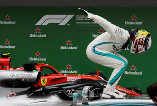 2020-10-25T183853Z_1466824745_RC2UPJ946ND4_RTRMADP_3_MOTOR-F1-HAMILTON.JPG
