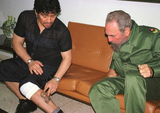 2020-11-25T171916Z_1789552169_RC2HAK9CWAYA_RTRMADP_3_SOCCER-ARGENTINA-MARADONA.JPG