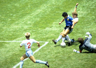 2020-11-25T164920Z_1960632404_RC2GAK9Z4CE2_RTRMADP_3_SOCCER-ARGENTINA-MARADONA.JPG